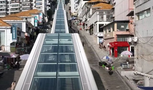 Dünyanın en büyük yürüyen merdiveni o ülkede inşa edildi! Tam 905 metre uzunluğunda