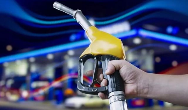 Petrol fiyatları durdurulamıyor