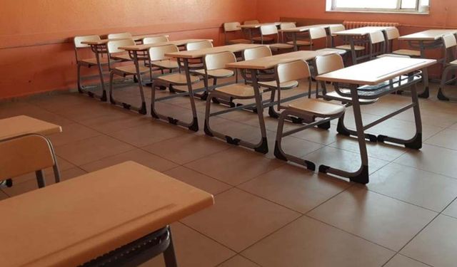 Okulda silahlı öğrenci alarmı! Polis müdahale etti aile gözaltında