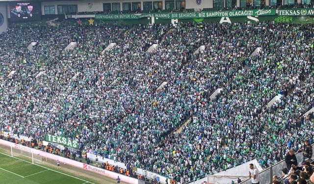Bursa tek yürek: Tribünlerde aileler, sahada şampiyonluk hedefi