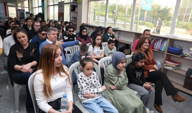 Bursa'da görme engelli sporcular için canlı radyo tiyatrosu