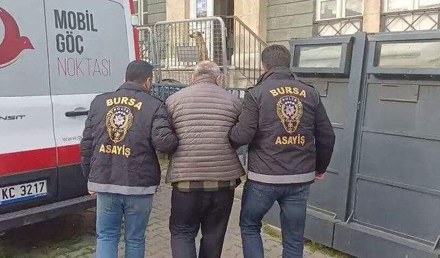 11 yıl kaçtı, 9 estetikle yeni yüz yaptı... Yeni hayat kurup yıllarca maaşla çalışan katil işçi servisinde yakalandı