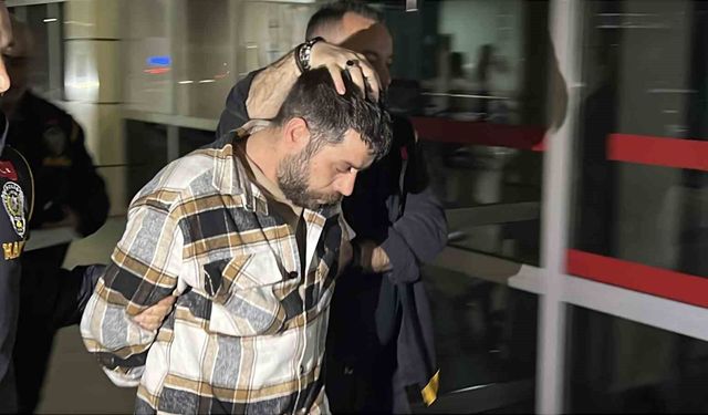 5 yarım altın için yaşlı kadını öldürdü