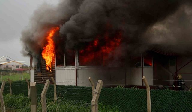 Adana'da yıkım gerginliği: Evini yaktı, gözaltına alındı