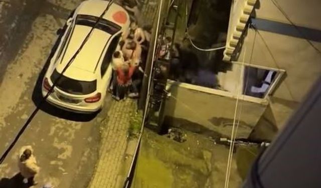 Avcılar'da komşuların yumruklu sopalı kavgası