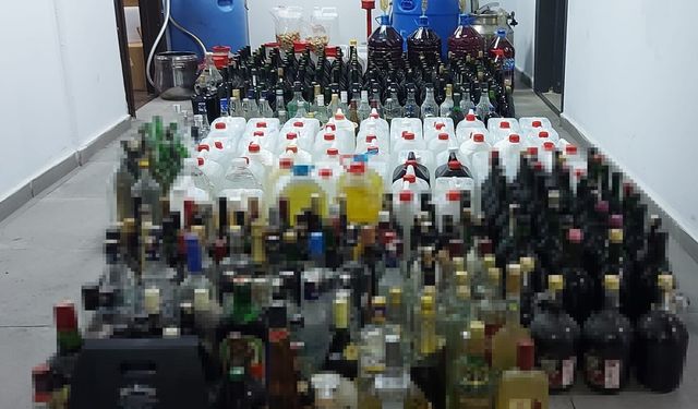 Ayvalık'ta kaçak içki ve uyuşturucudan 2 tutuklama