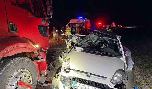 Burdur'da anneyi çocuklarından ayıran feci kaza: 1 ölü, 4 yaralı
