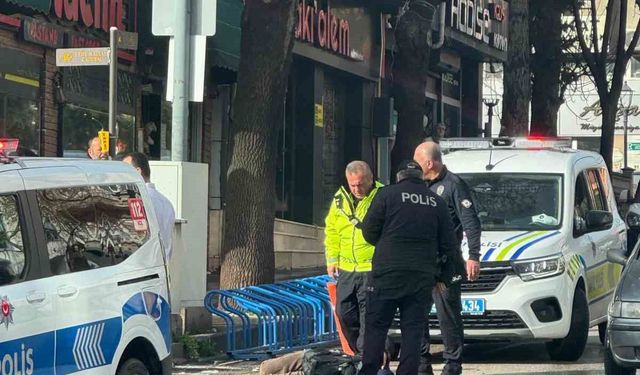Burdur'da elektrikli bisiklet ile otomobil çarpıştı: 1 yaralı
