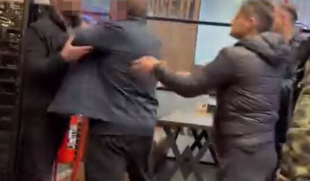 Büyükçekmece'de siparişi geç gelen şahıs, çalışanların üzerine yürüdü