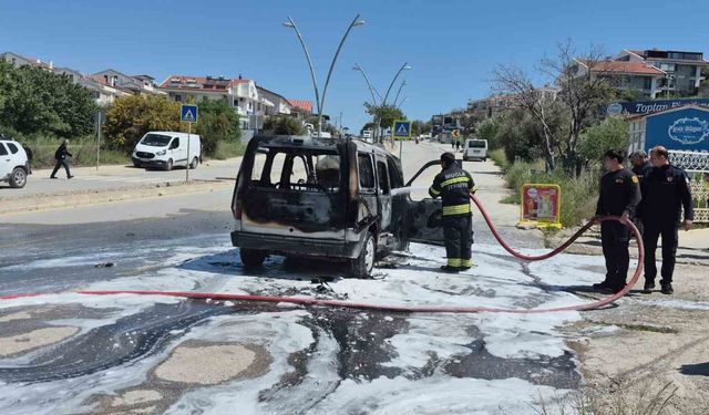 Datça'da ticari araç küle döndü