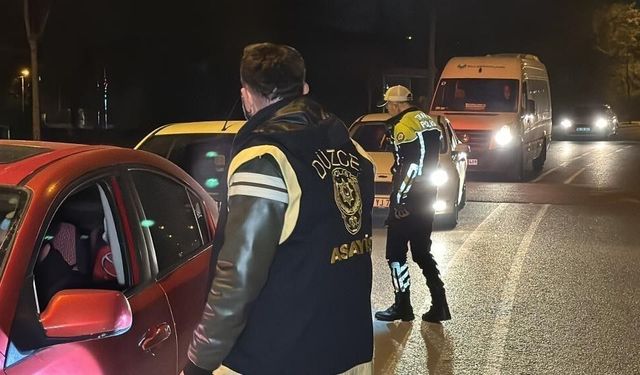Düzce'de asayiş denetimlerinde yakalanan 58 şüpheliden 22'si tutuklandı