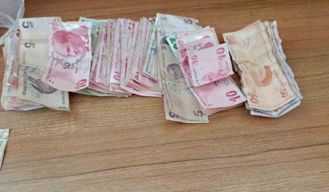 Elazığ'da dilencinin 'bebek arabası' hilesi zabıtaya takıldı