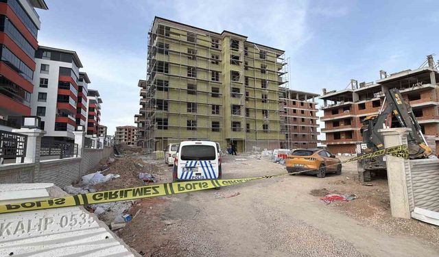 Eskişehir'de asansör boşluğuna düşen sıva ustası hayatını kaybetti