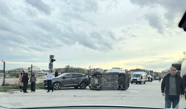 Eskişehir'e 4 aracın karıştığı kazada 7 kişi yaralandı