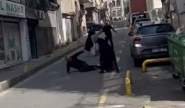 Fatih'te boşanma aşamasındaki çiftin aileleri arasında tartışma: 2 yaralı