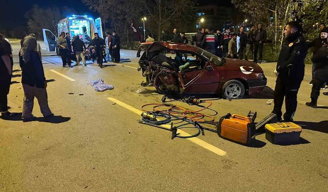 Finike-Kumluca yolunda kaza: 1 ölü, 5 yaralı