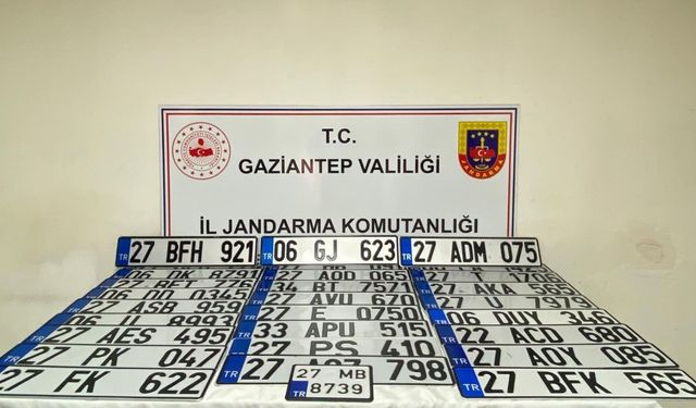 Gaziantep'te 27 adet sahte plaka ele geçirildi: 2 gözaltı