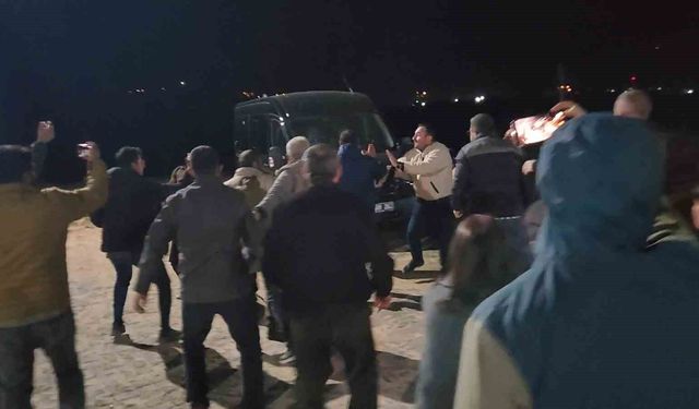 Gülistan Doku soruşturmasında Tunceli Adliyesi önünde arbede