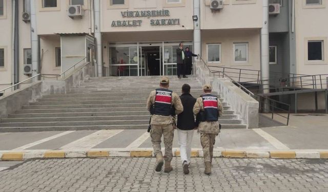 Hırsızlık suçundan aranan şahıs yakalandı