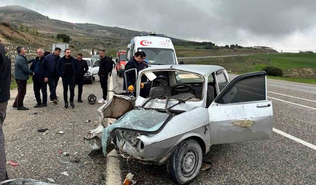 İki otomobilin çarpıştığı kazada: 1 kişi yaralandı