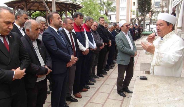 İmamın titreyen sesiyle konuşması duygulandırdı