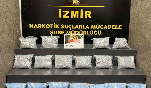 İzmir'de iki ayrı uyuşturucu operasyonunda 3 tutuklama