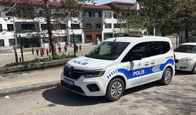 Karabük'teki okullarda polislerin güvenlik seferberliği başladı