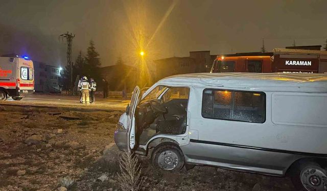 Karaman'da takla atan panelvandaki 2 kişi ölümden döndü