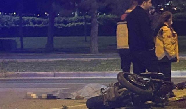 Kazada 18 yaşındaki motosiklet sürücüsü hayatını kaybetti