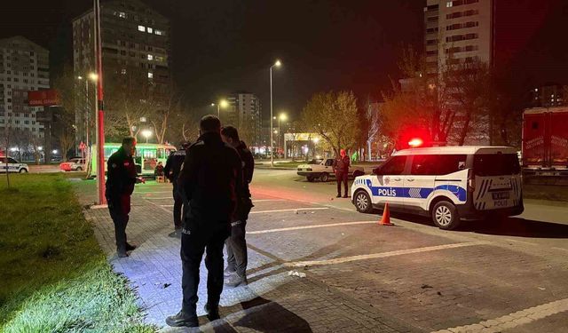 'Laf atma' meselesinde kan aktı: 4 yaralı