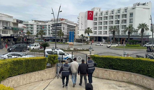 Marmaris'teki 'vinç' kazasında gözaltına alınan 2 kişi tutuklandı