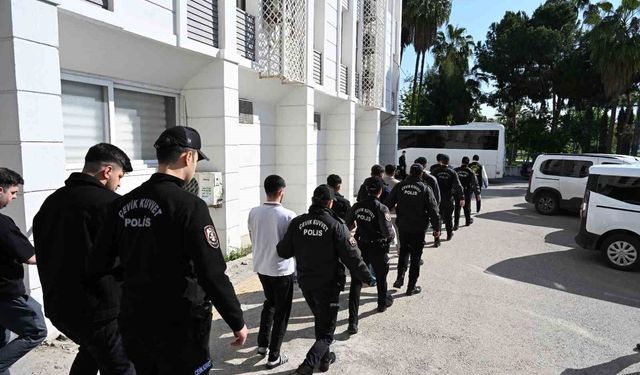 Mersin'de dolandırıcılık şebekesi çökertildi: 100 milyonluk para trafiği ortaya çıktı