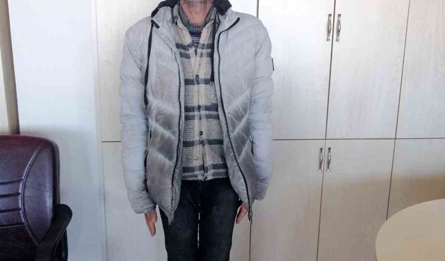 Pes dedirten dolandırıcılık: Topladığı ürünleri seyyar tezgahta sattı