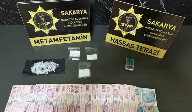 Sakarya'da 4 farklı uyuşturucu operasyonunda 3 tutuklama