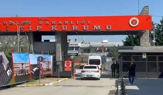 Ünlüler saç ve kan örnekleri alınmak üzere Adli Tıp Kurumu'na getirildi