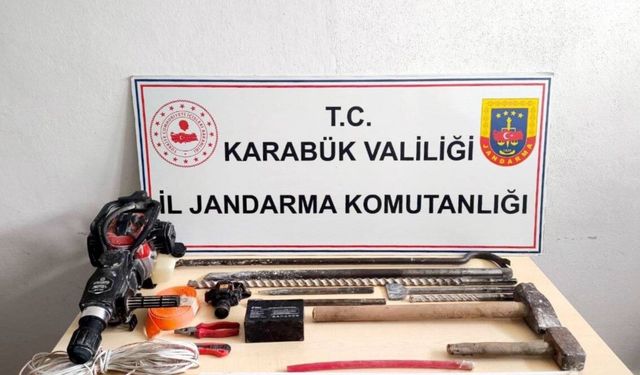 Uyuşturucu ve kaçak kazı operasyonunda 5 şüpheli yakalandı