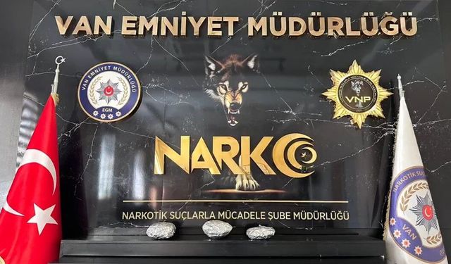 Van'da 4 kilo 700 gram metamfetamin ele geçirildi