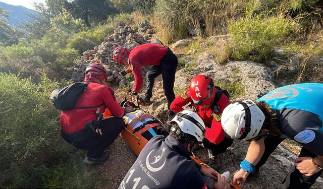 Yürüyüş yaparken, ayağı kırılan şahıs kurtarıldı