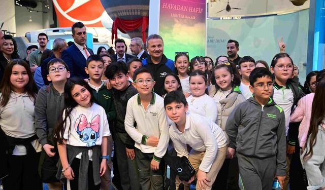 Türkiye’nin ilk astronotu Gezeravcı, GUHEM’de