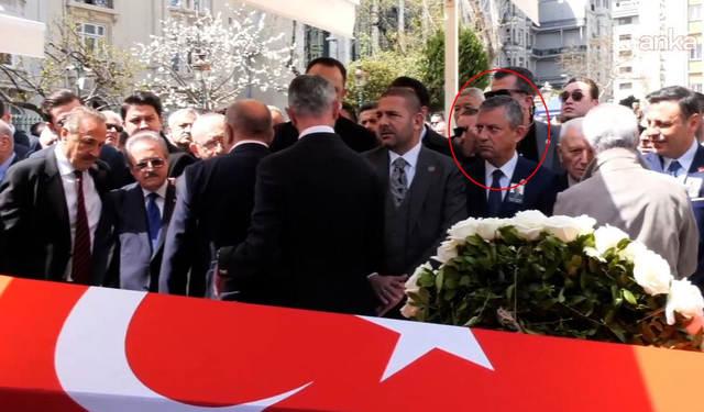 Hüsamettin Cindoruk'un cenazesinde soğuk rüzgarlar!