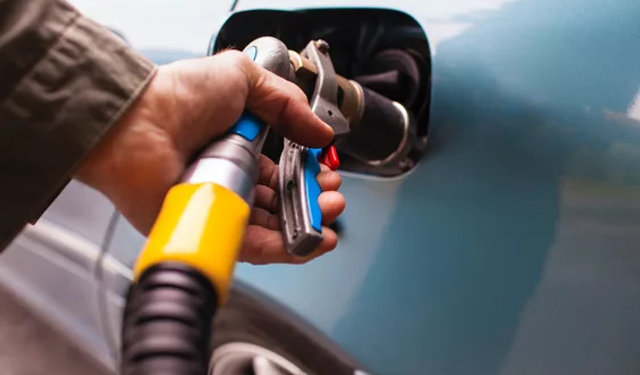 Araç sahipleri anahtar bırakacak! LPG'de tarihi zam pompaya yansıdı