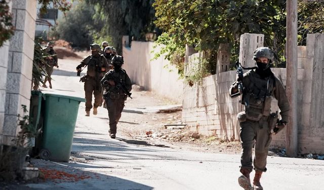İsrail ordusu, Lübnan'a hava saldırılarında güvenlik güçlerini vurduğunu itiraf etti