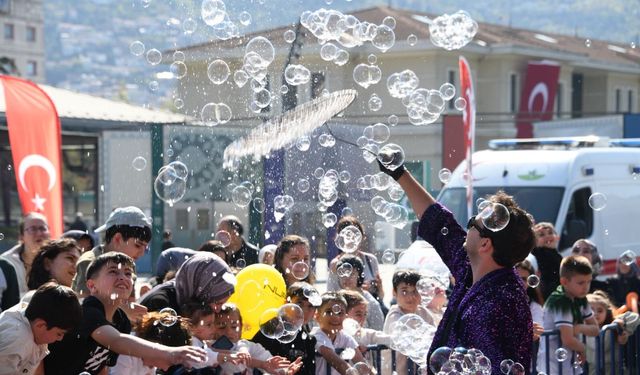 Bursa'da çocuk bayramı 3 gün boyunca karnaval havasında kutlandı