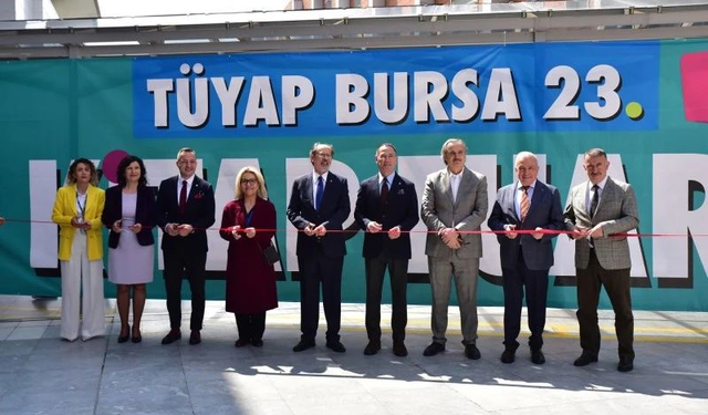 Bursa Kitap Fuarı Kapılarını Açtı: Merinos’ta 9 Günlük Edebiyat Maratonu