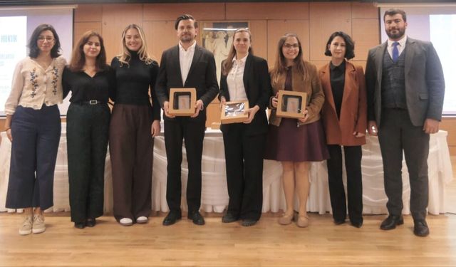 Dikkat çeken felsefe ve hukuk paneli