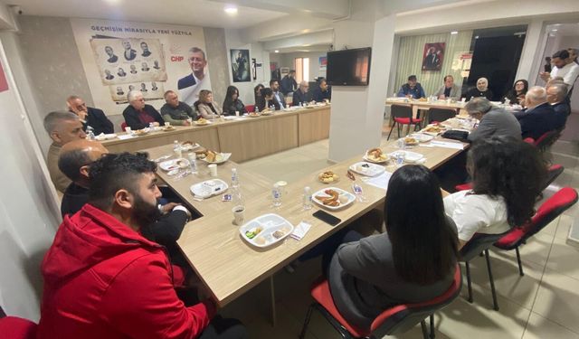 CHP Yıldırım’da yerel sorunlar ve basınla yeni dönem masaya yatırıldı