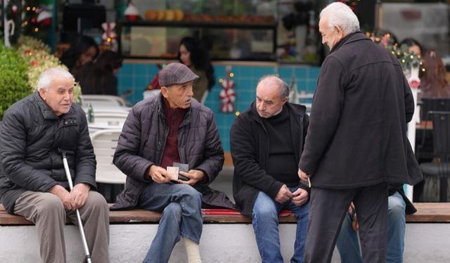 Emekliye zam için 1 milyon imza kampanyası başlatıldı!