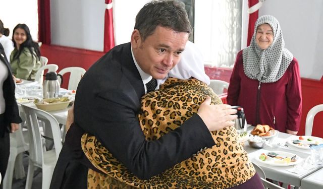 Başkan Erkan Aydın vatandaşla buluştu