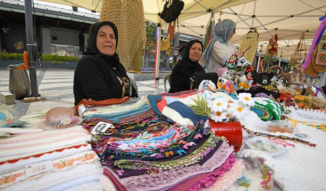 Bursa kadın üreticilerin yanında
