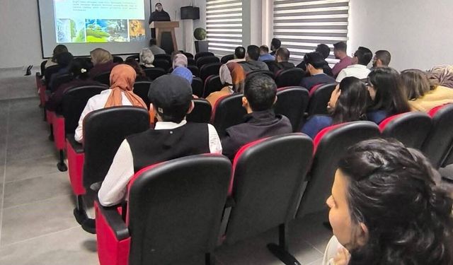Aksaray Ağız ve Diş Sağlığı Merkezinde çevre ve atık yönetimi eğitimi